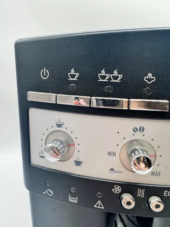 EKSPRES DELONGHI ESAM 3000.B MAGNIFICA 1450W