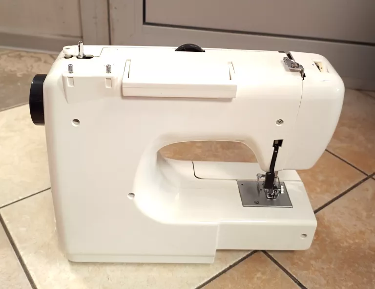 maszyna-do-szycia-lervia-564-komplet-stan-11323-2