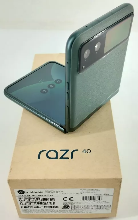 MOTOROLA RAZR 40 8 / 256GB + PUDEŁKO