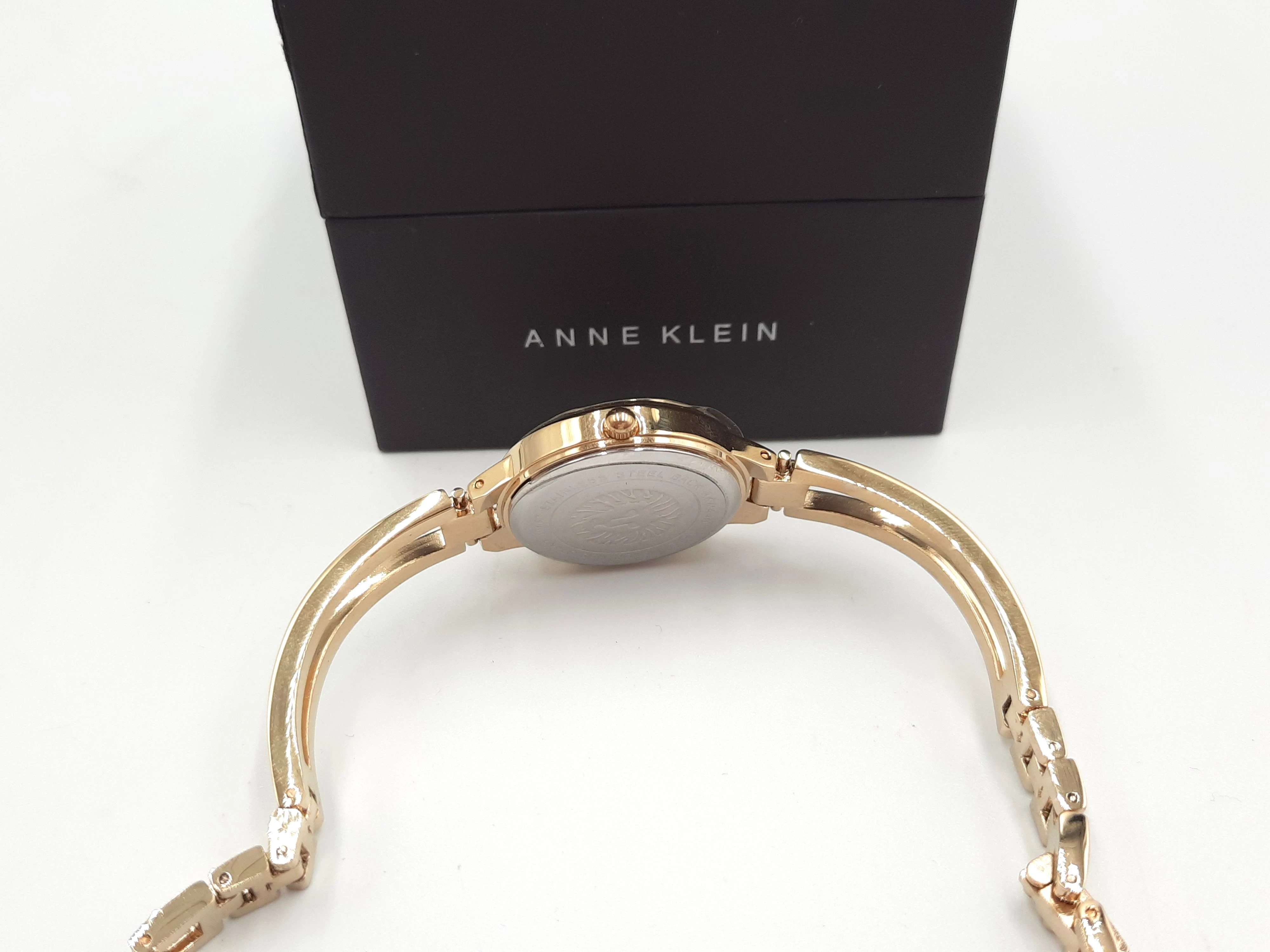 zegarek-damski-anne-klein-y121e-ksztalt-koperty-129223-1