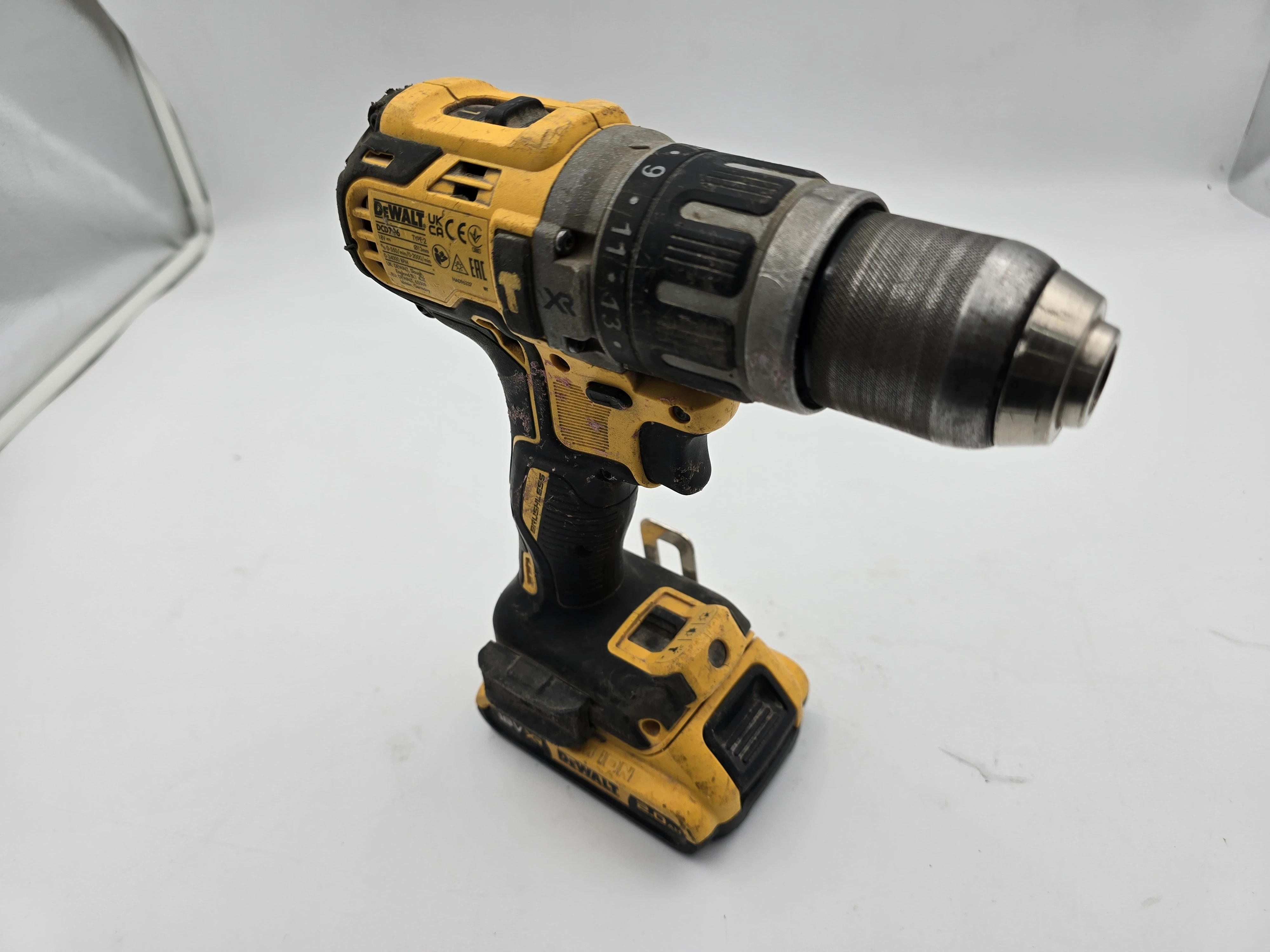 wkretarka-dewalt-dcd796-stan-11323-2