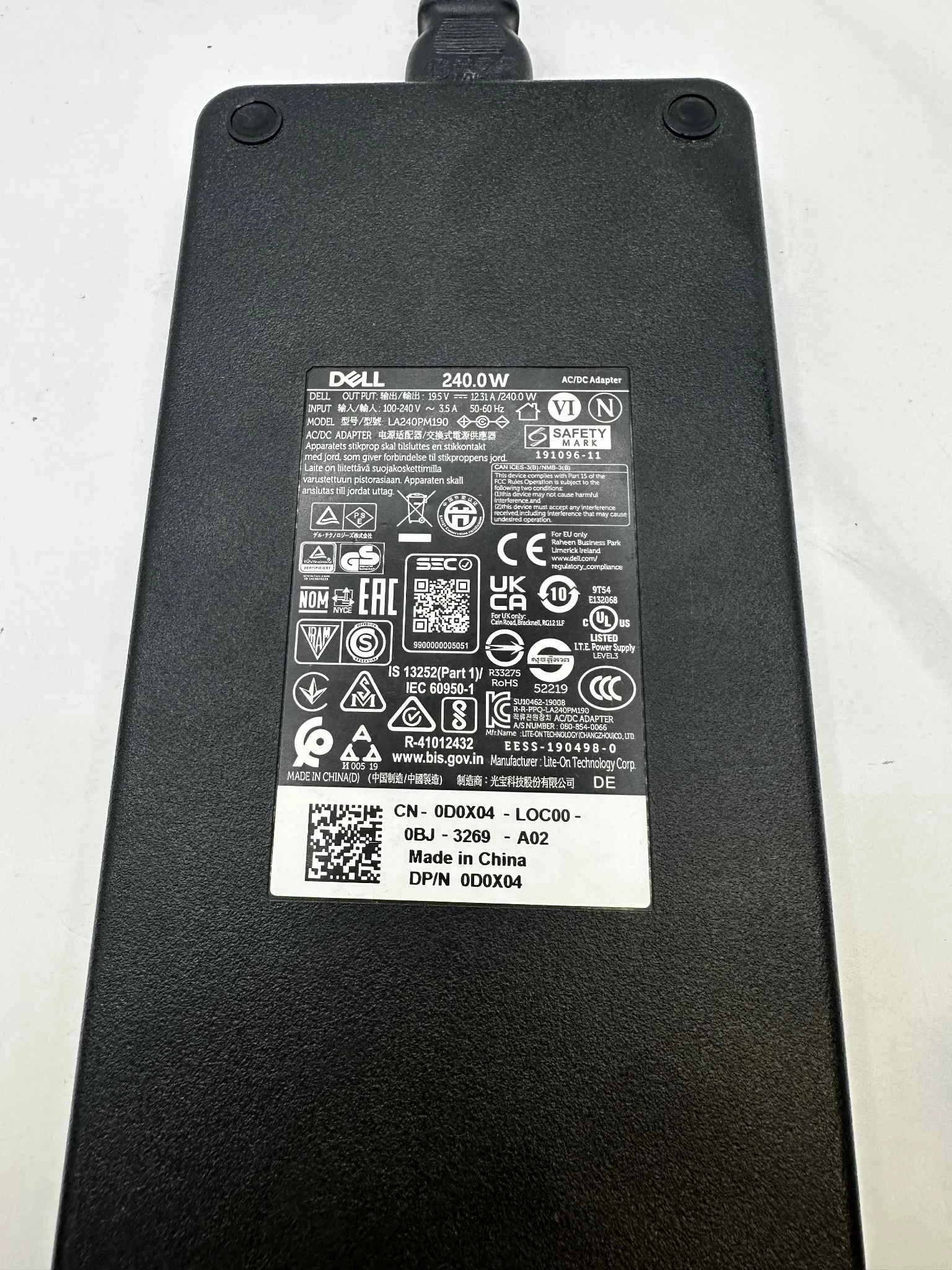 laptop-alienware-m15-r3-322tb-i9-rtx-2070-super-model-alienware-m15-r3