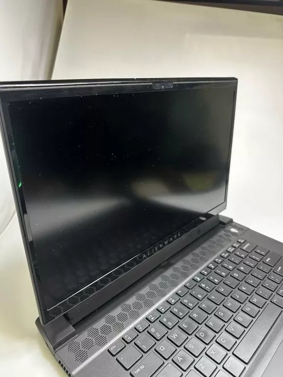 laptop-alienware-m15-r3-322tb-i9-rtx-2070-super-seria-procesora-4366-280181