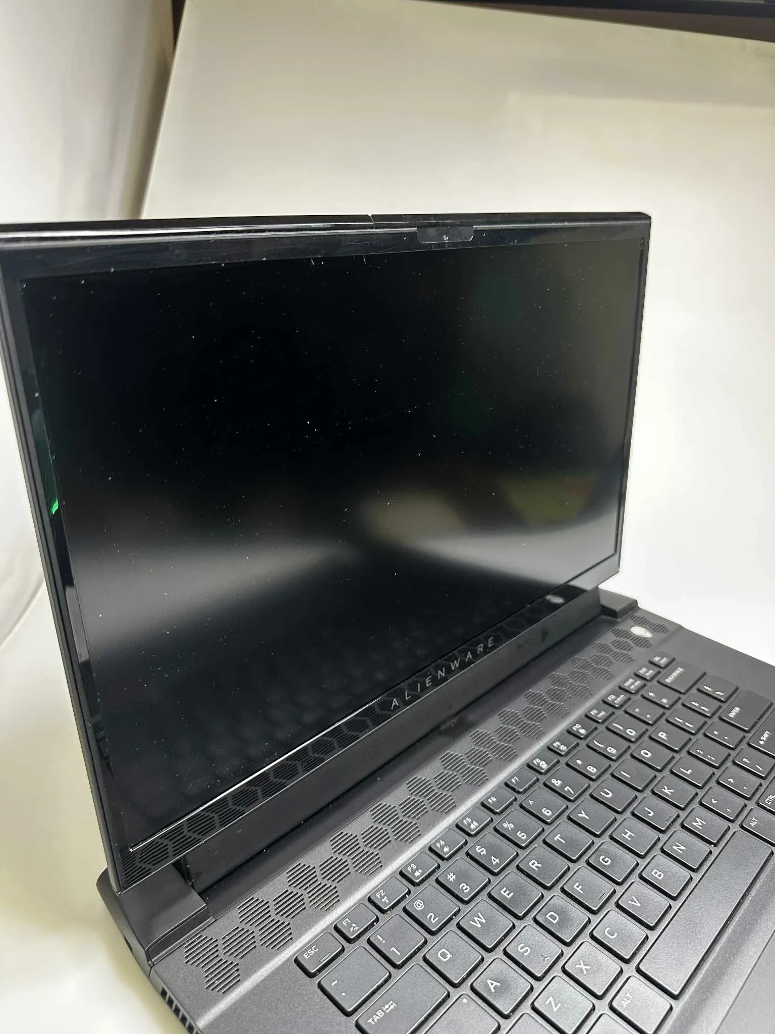 laptop-alienware-m15-r3-322tb-i9-rtx-2070-super-seria-procesora-4366-280181