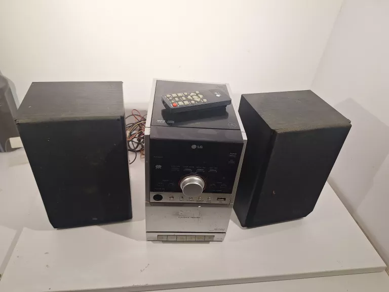 WIEŻA LG XC12 / PILOT / OKABLOWANIE / 2 GŁOŚNIKI