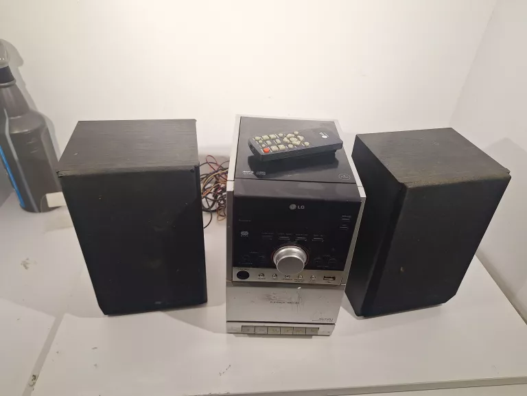 WIEŻA LG XC12 / PILOT / OKABLOWANIE / 2 GŁOŚNIKI