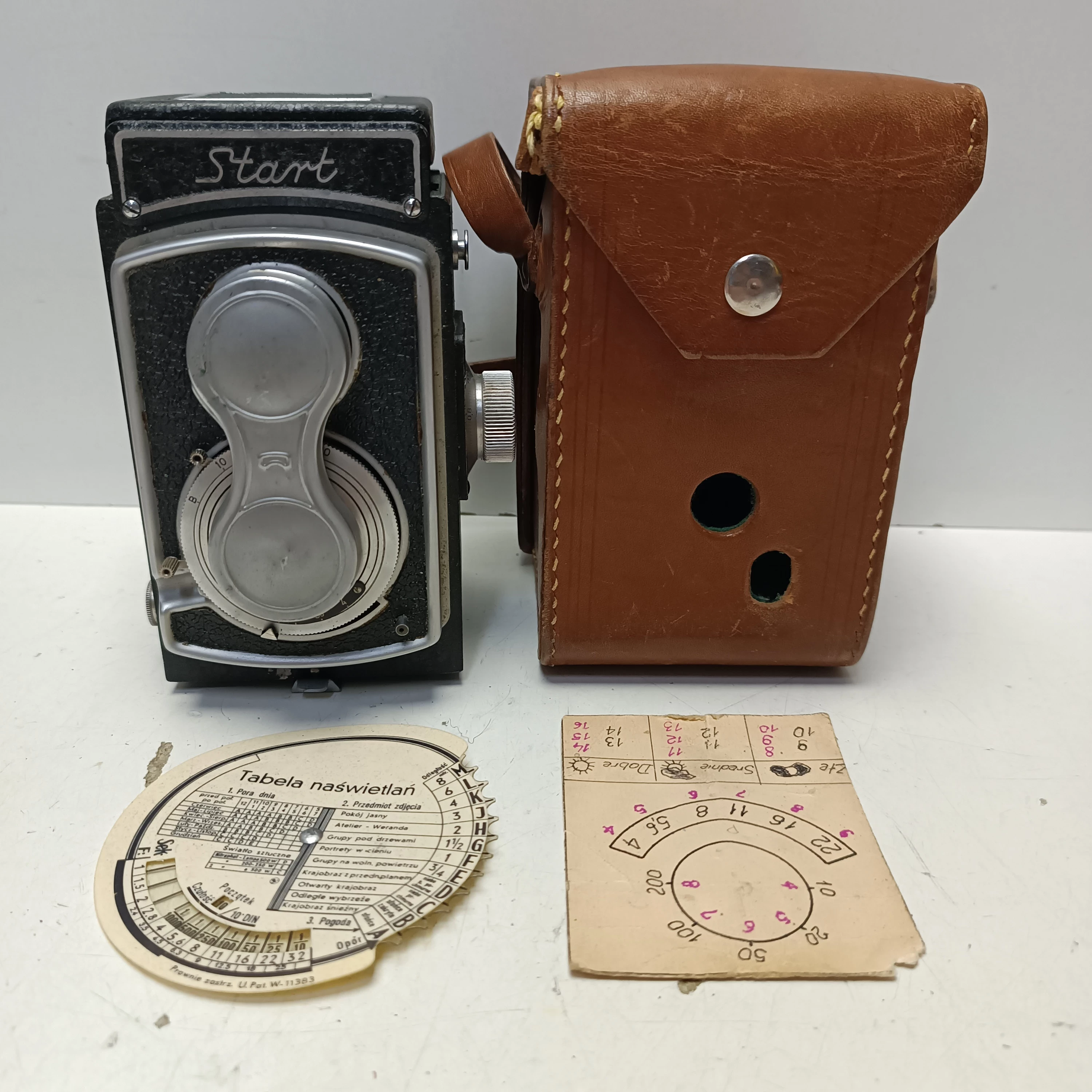 stary-aparat-fotograficzny-start-osiedle-teatralne-3u15-krakow