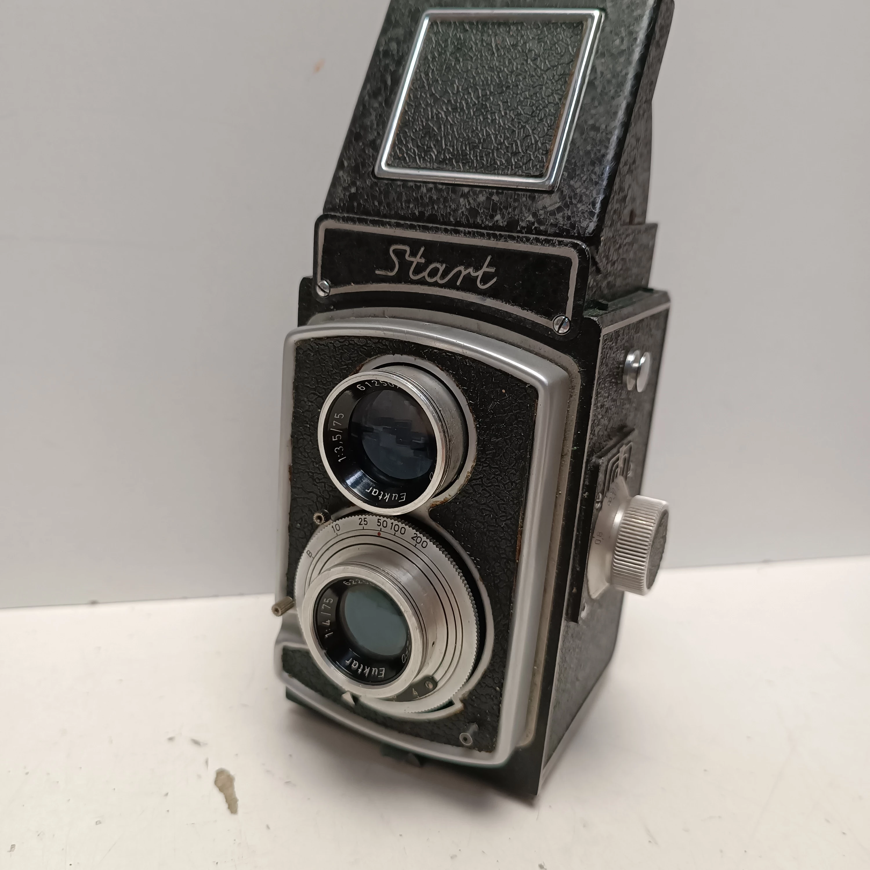 stary-aparat-fotograficzny-start-rodzaj-aparatu-249299-1150442