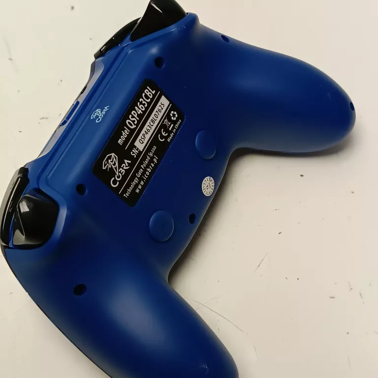 KONSOLA SONY PLAYSTATION 4 CUH-2216A