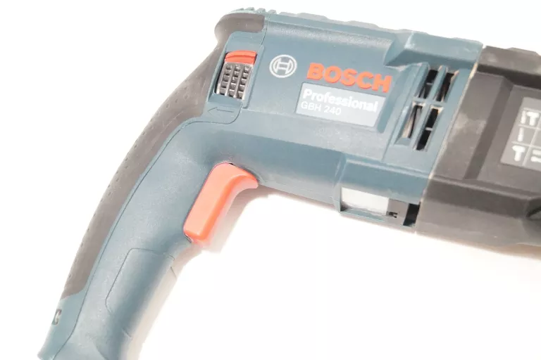 MŁOTOWIERTARKA BOSCH GBH 240