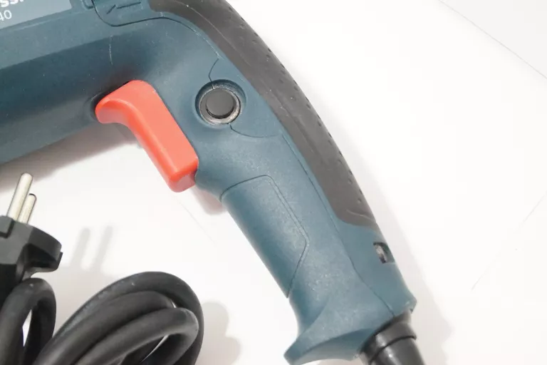 MŁOTOWIERTARKA BOSCH GBH 240