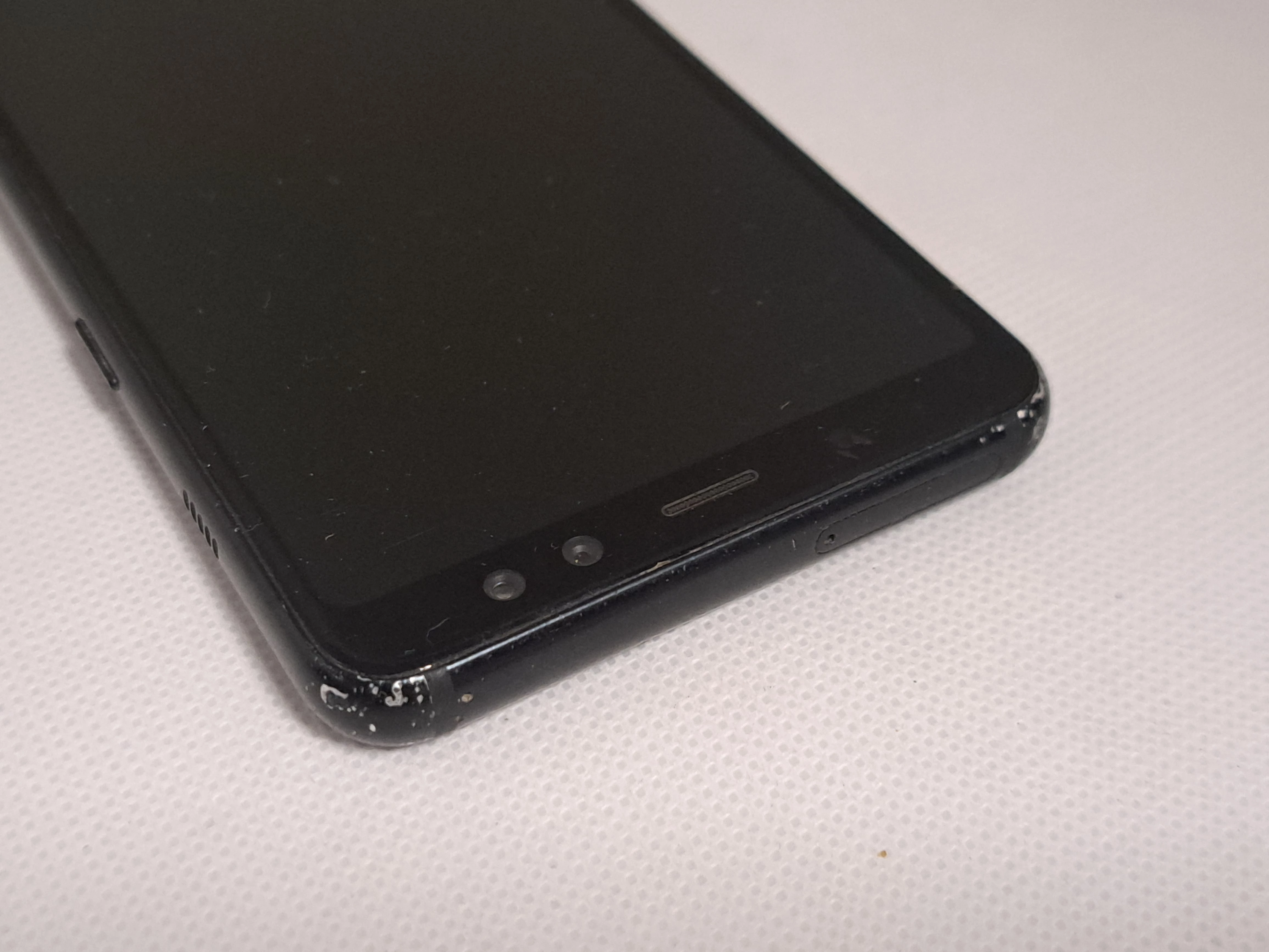 telefon-samsung-galaxy-a8-typ-202685-212929