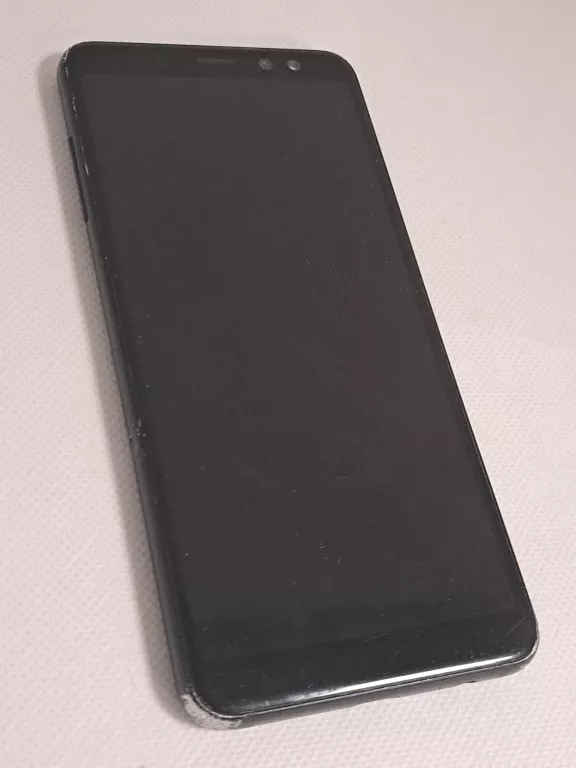 telefon-samsung-galaxy-a8-ean-gtin-8801643045463