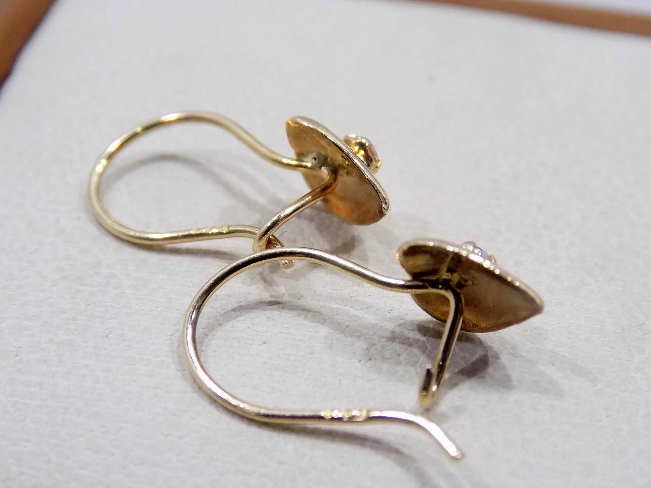 zlote-kolczyki-serce-waga-ok-087g-proba-585-motyw-129129-2