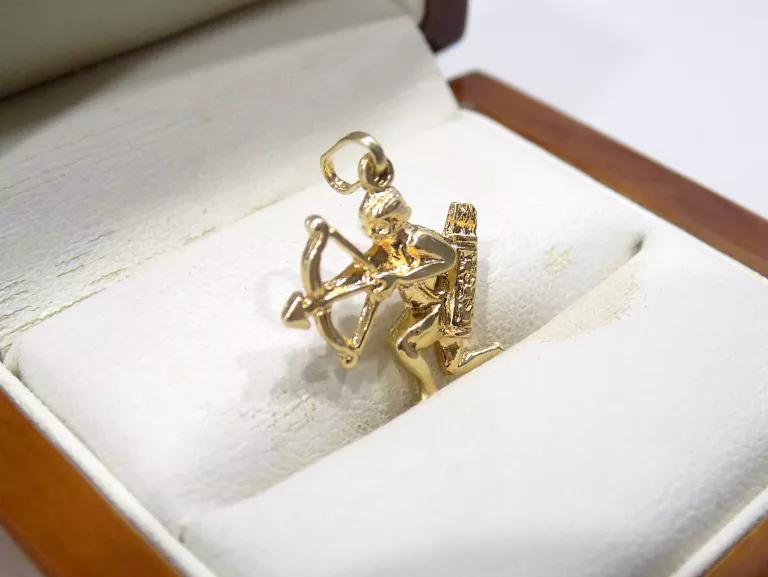 zlota-zawieszka-strzelec-waga-ok-150g-proba-585-stan-11323-2