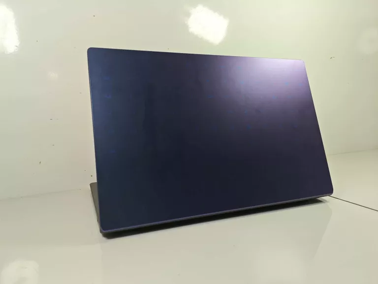 LAPTOP ASUS VIVOBOOK E510K 15,6 " INTEL CELERON N 4 GB / 128 GB