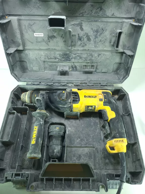 MŁOTOWIERTARKA DEWALT D25134~QS W WALIZCE