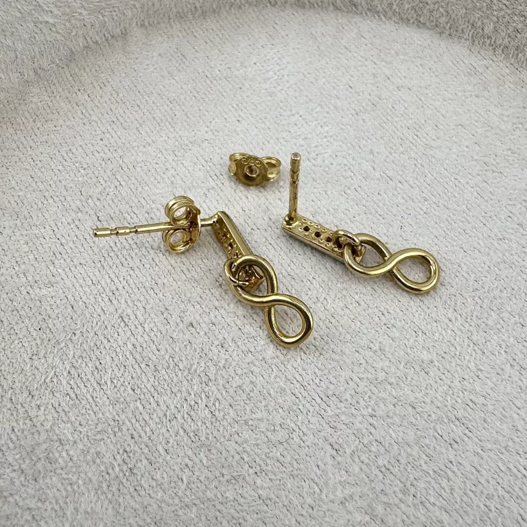 ZŁOTE KOLCZYKI ZNAK NIESKOŃCZONOŚCI 1,31 G PR.585 14K DŁ. 1,5CM