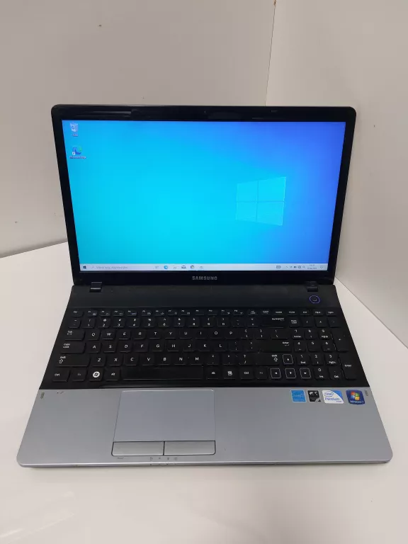 LAPTOP SAMSUNG 300E PENTIUM B960/4GB/750GB HDD  ŁADOWARKA