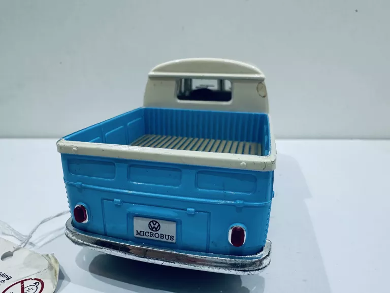 MODEL KINSMART 1:34 VW DOUBLE CAB PICKUP KLASYK
