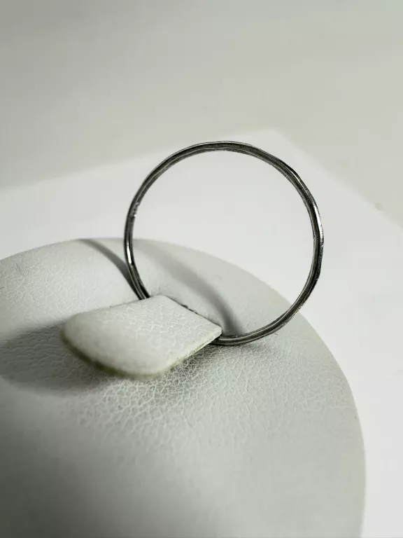 sc175-drobny-cieniutki-damski-pierscionek-obraczka-ze-srebra-925-r16-05g-rodzaj-2205-16