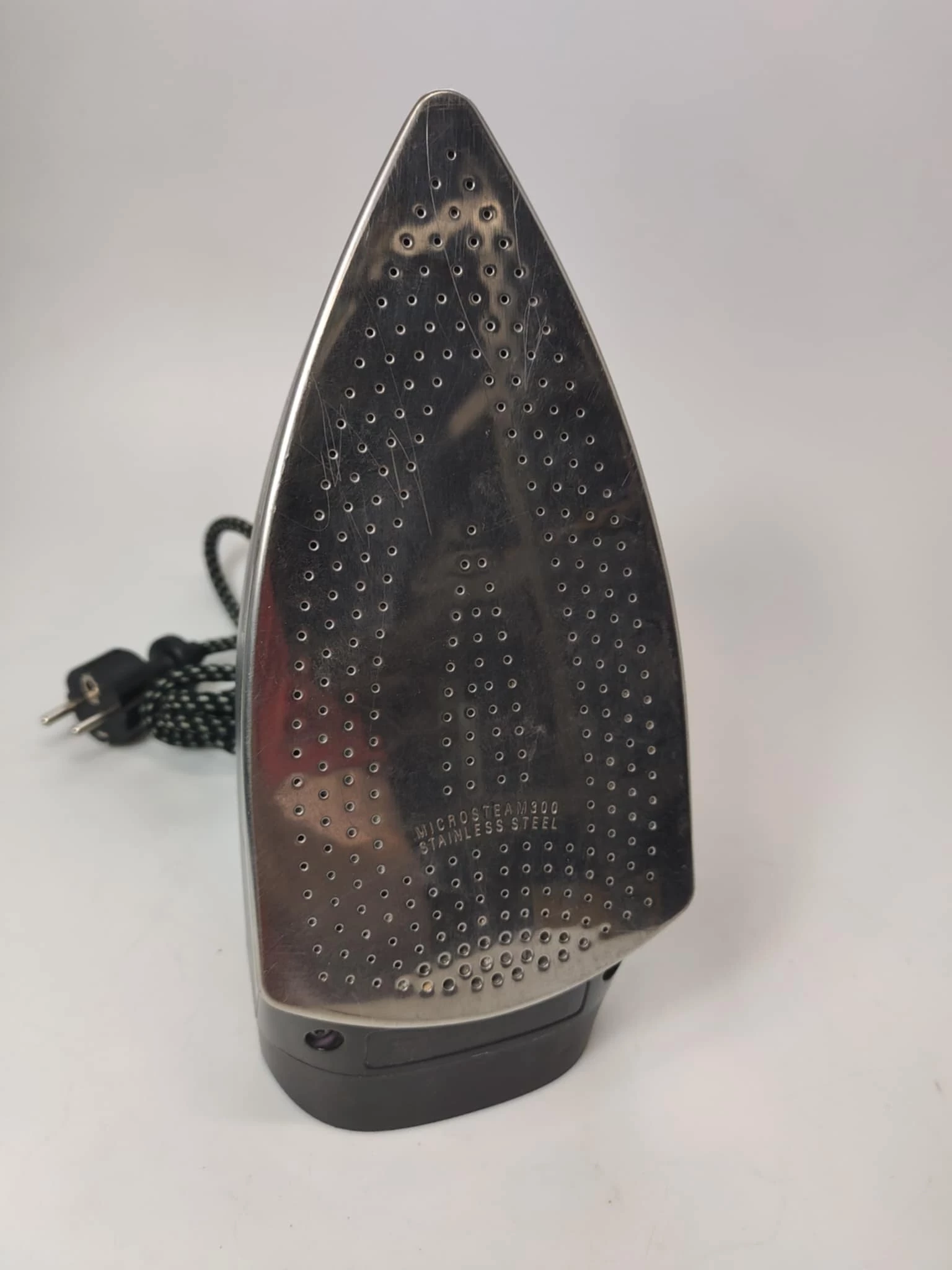 zelazko-parowe-rowenta-dw2130-2200-w-ean-gtin-4210101946732