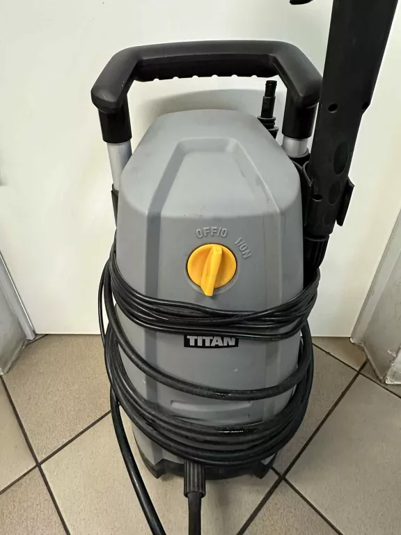MYJKA CIŚNIENIOWA TITAN TTB669PRW 1800W ANGIELSKA WTYCZKA