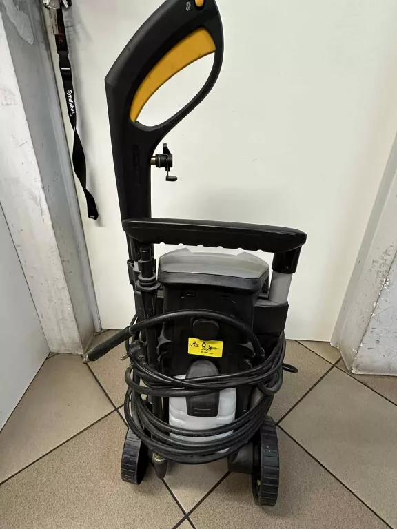 MYJKA CIŚNIENIOWA TITAN TTB669PRW 1800W ANGIELSKA WTYCZKA