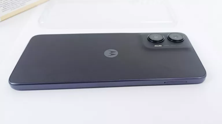 TELEFON MOTOROLA MOTO G35 5G 8/128GB CZARNY