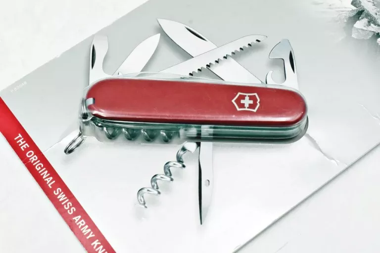 SCYZORYK VICTORINOX CAMPER 13 FUNKCJI - THE ORIGINAL SWISS ARMY KNIFE