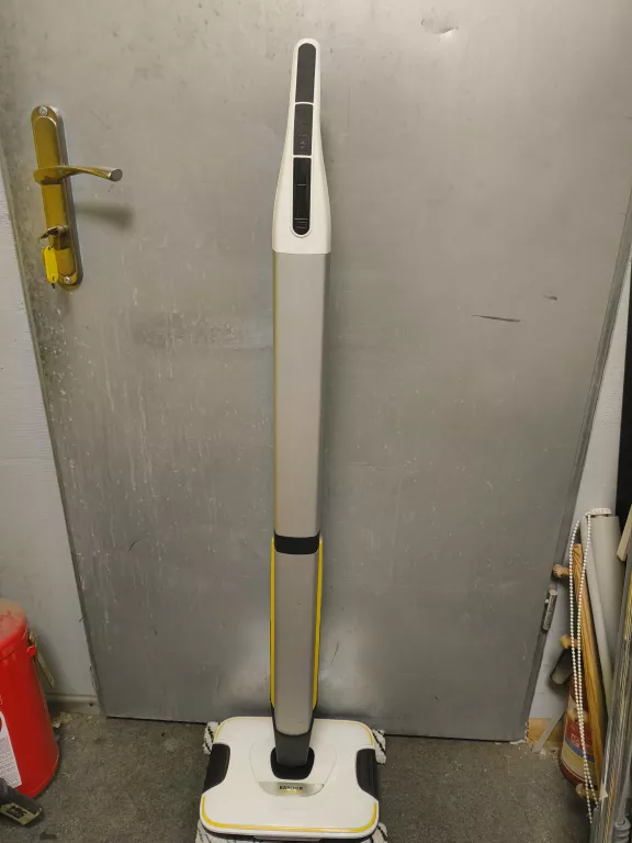 MOP ELEKTRYCZNY BEZPRZEWODOWY KARCHER