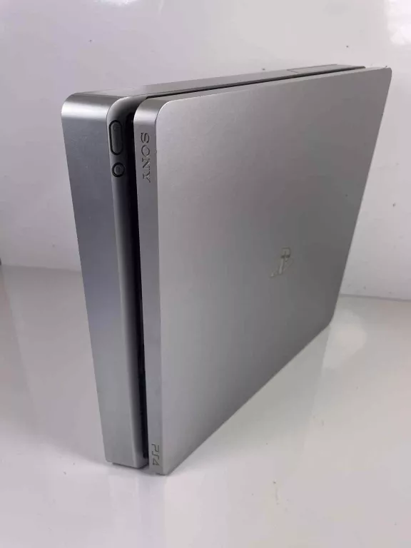 KONSOLA SONY PLAYSTATION 4 SLIM (PS4) CUH-2016A 500GB SREBRNA + 2 PADY