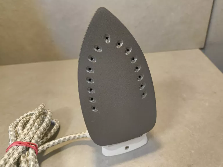 mini-zelazko-turystyczne-selecline-moc-76000