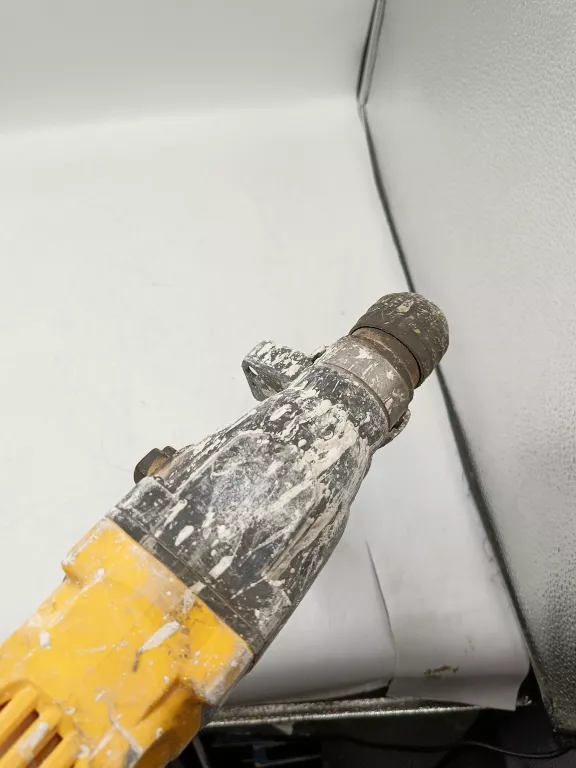 MŁOTOWIERTARKA DEWALT D25133-QS 800W