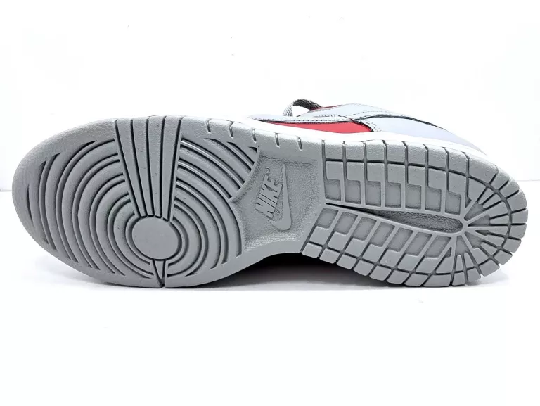 NIKE DUNK LOW QS ULTRAMAN MENS SIZE 9 VARSITY RED SILVER FQ6965 600