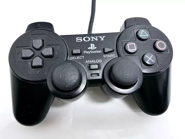 KONSOLA SONY PS2 SLIM SCPH-77003 +PAD + +KABLE