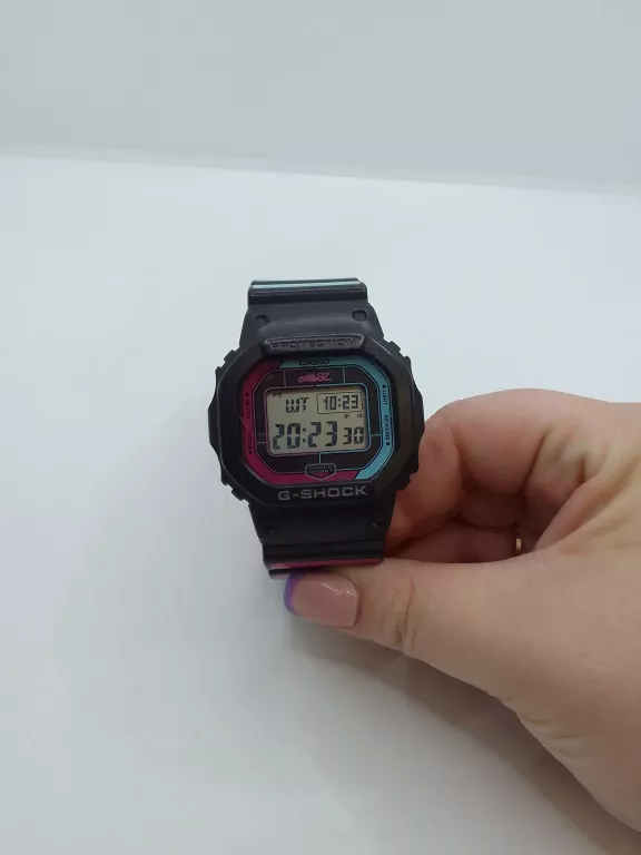 CASIO G-SHOCK GW-B5600