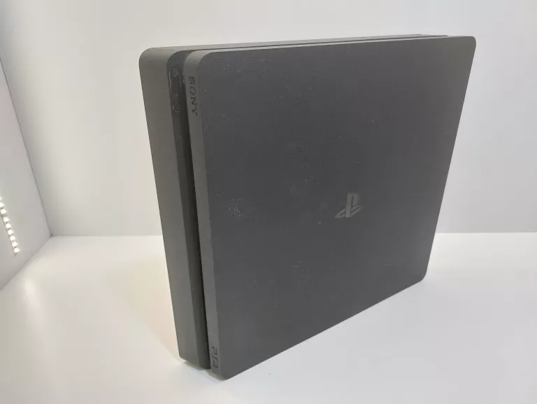 KONSOLA SONY PLAYSTATION 4 SLIM CUH-2016  +PAD