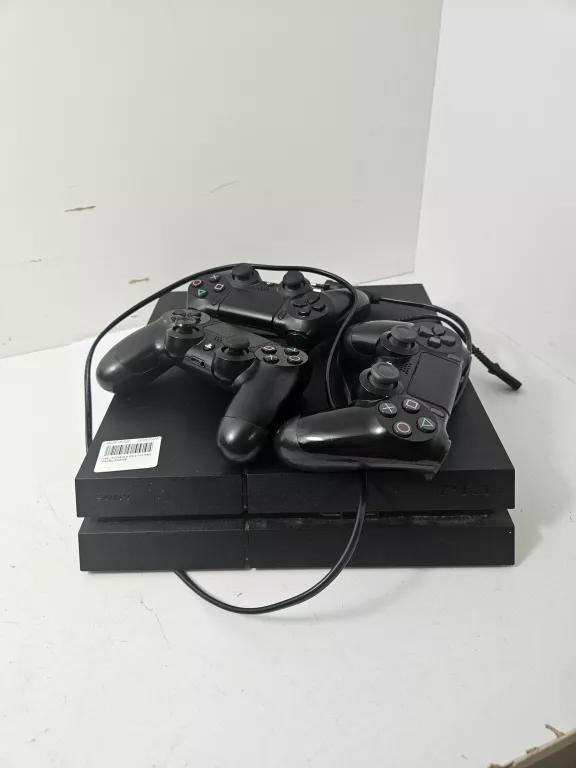 KONSOLA PS 4 I 3X PAD OKABLOWANIE