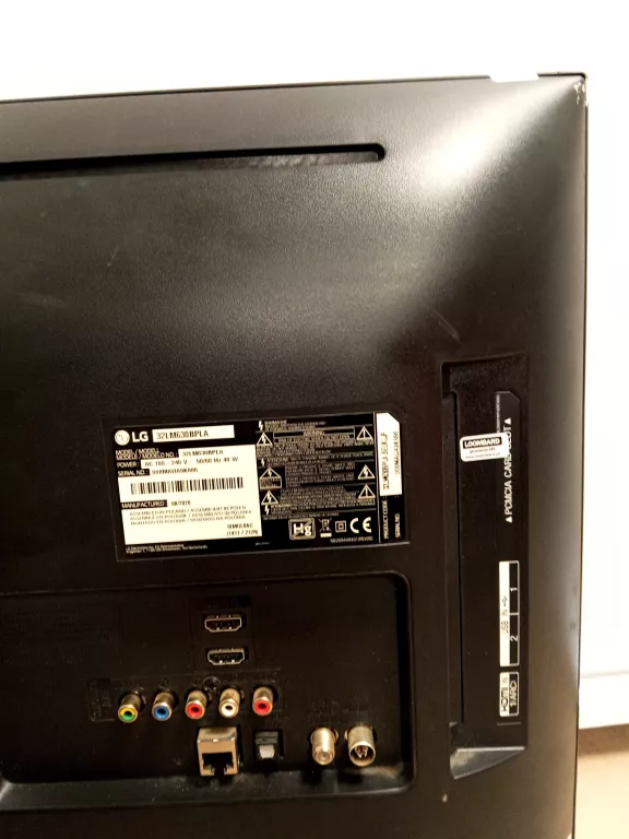 TELEWIZOR LG 32" 32LM630 Z PILOTEM