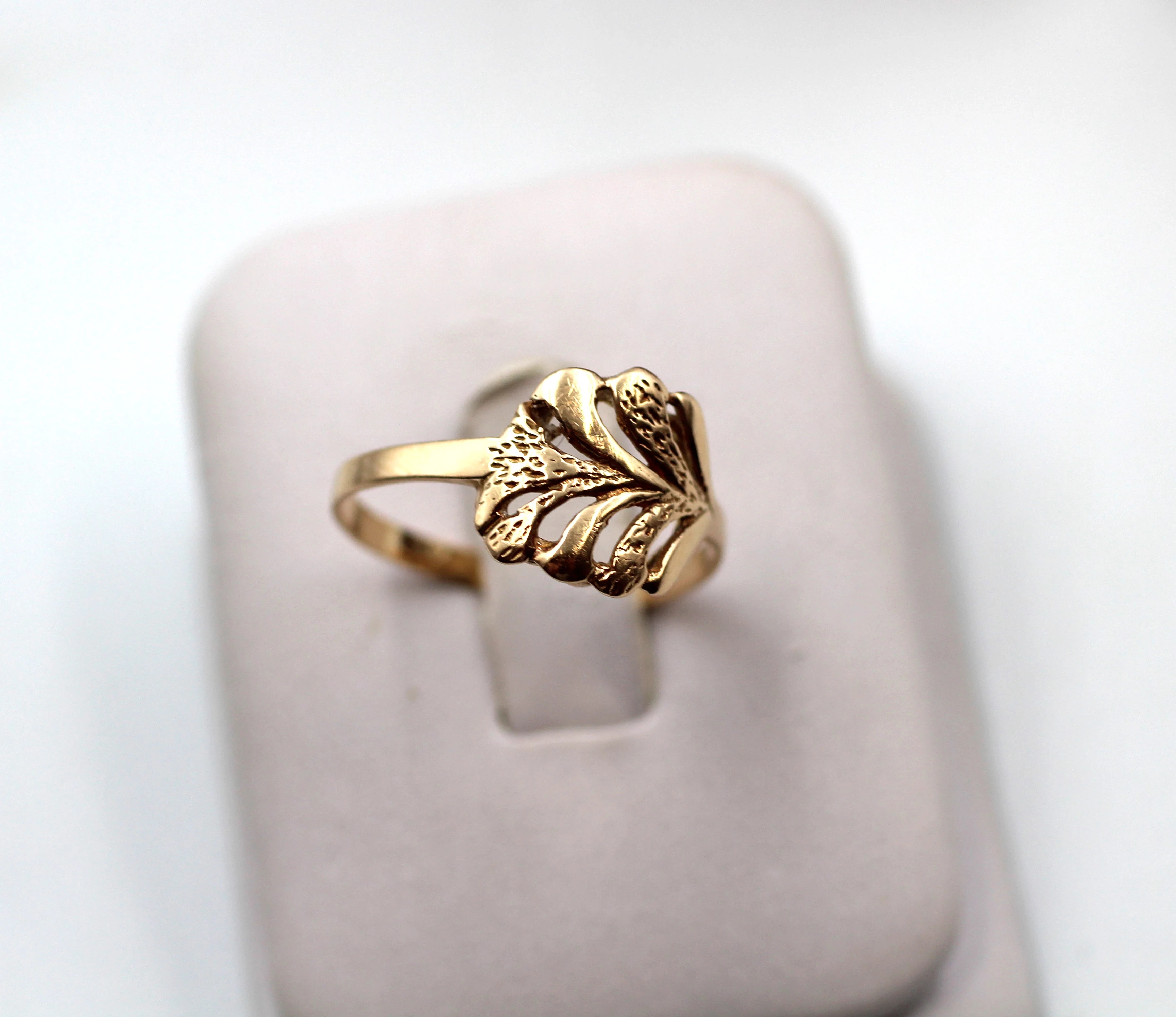 zloty-pierscionek-p585-r18-w-184g-rodzaj-2205-2