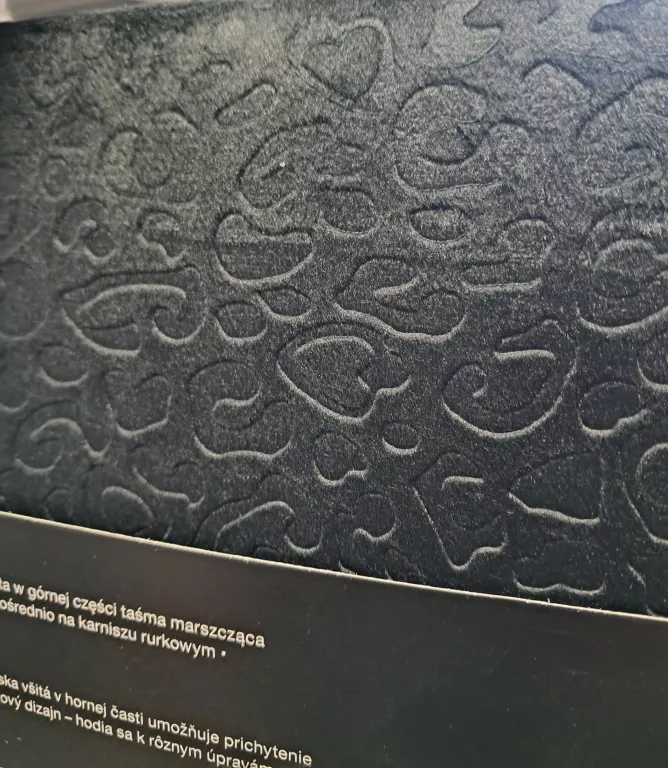 ZASŁONY CZARNE SMUKEE NA TAŚMIE OZDOBNE 140 X 250 CM