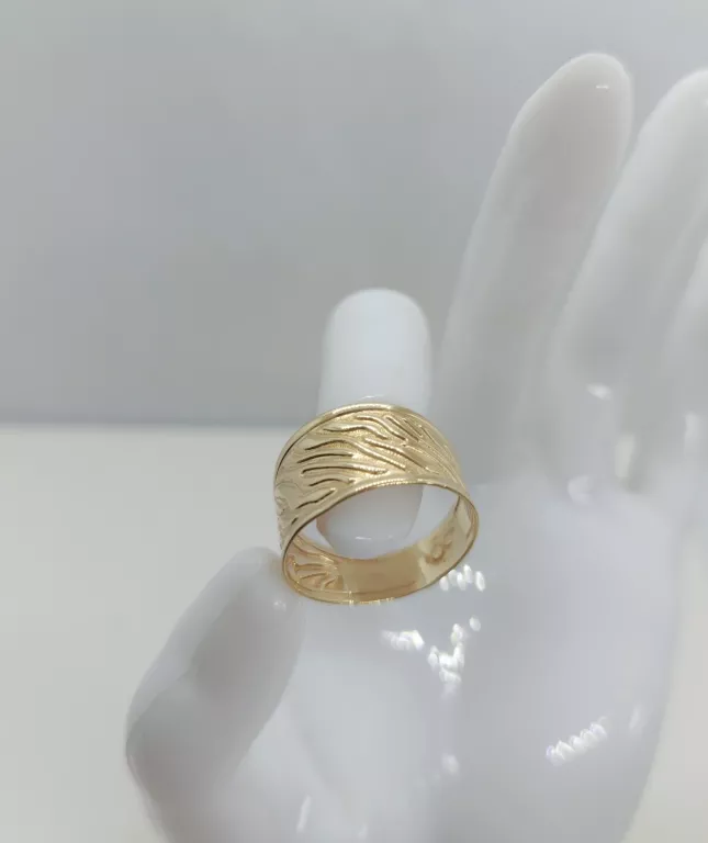 ZŁOTY PIERŚCIONEK - ZDOBIENIE /18/ 585 / 1,56G.