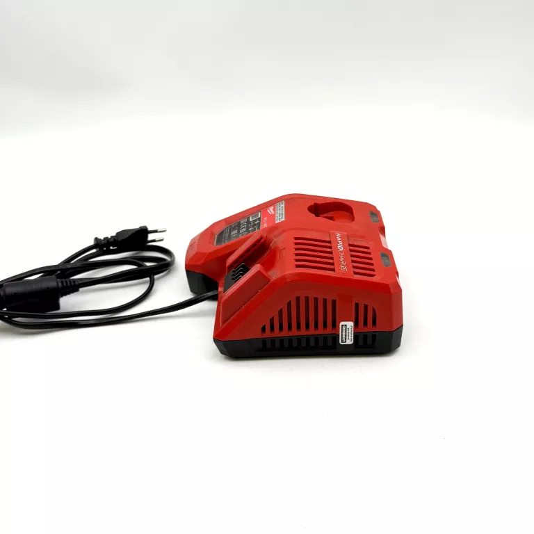 ŁADOWARKA MILWAUKEE M12-18FC