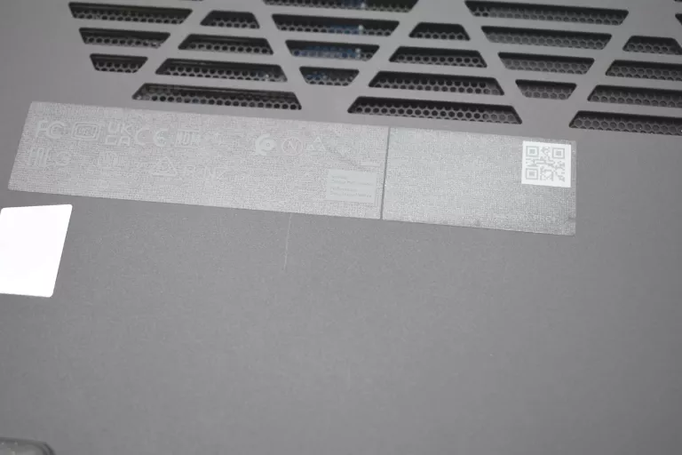 LAPTOP LENOVO LOQ 15IRH8 I5 13GEN 16RAM RTX 3050