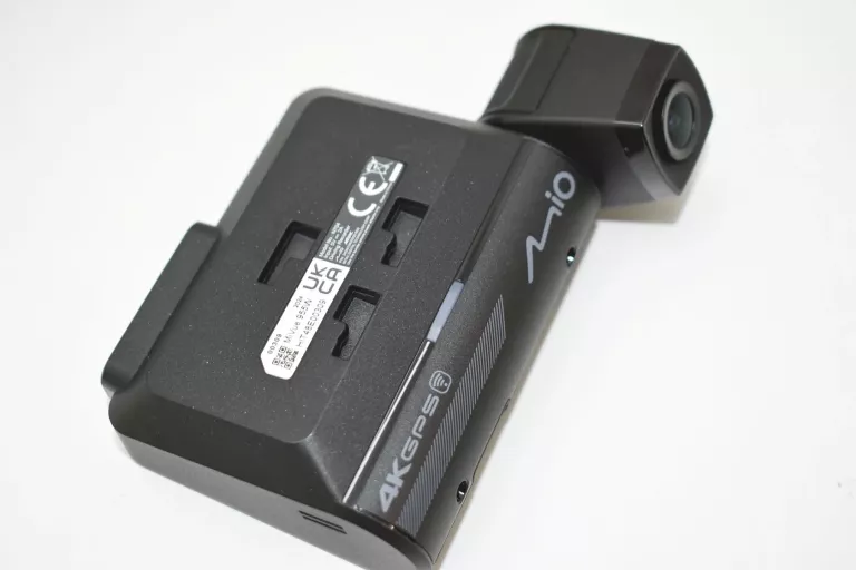 mio-mivue-955w-4k-kamera-samochodwa-rejestrator-stan-11323-2