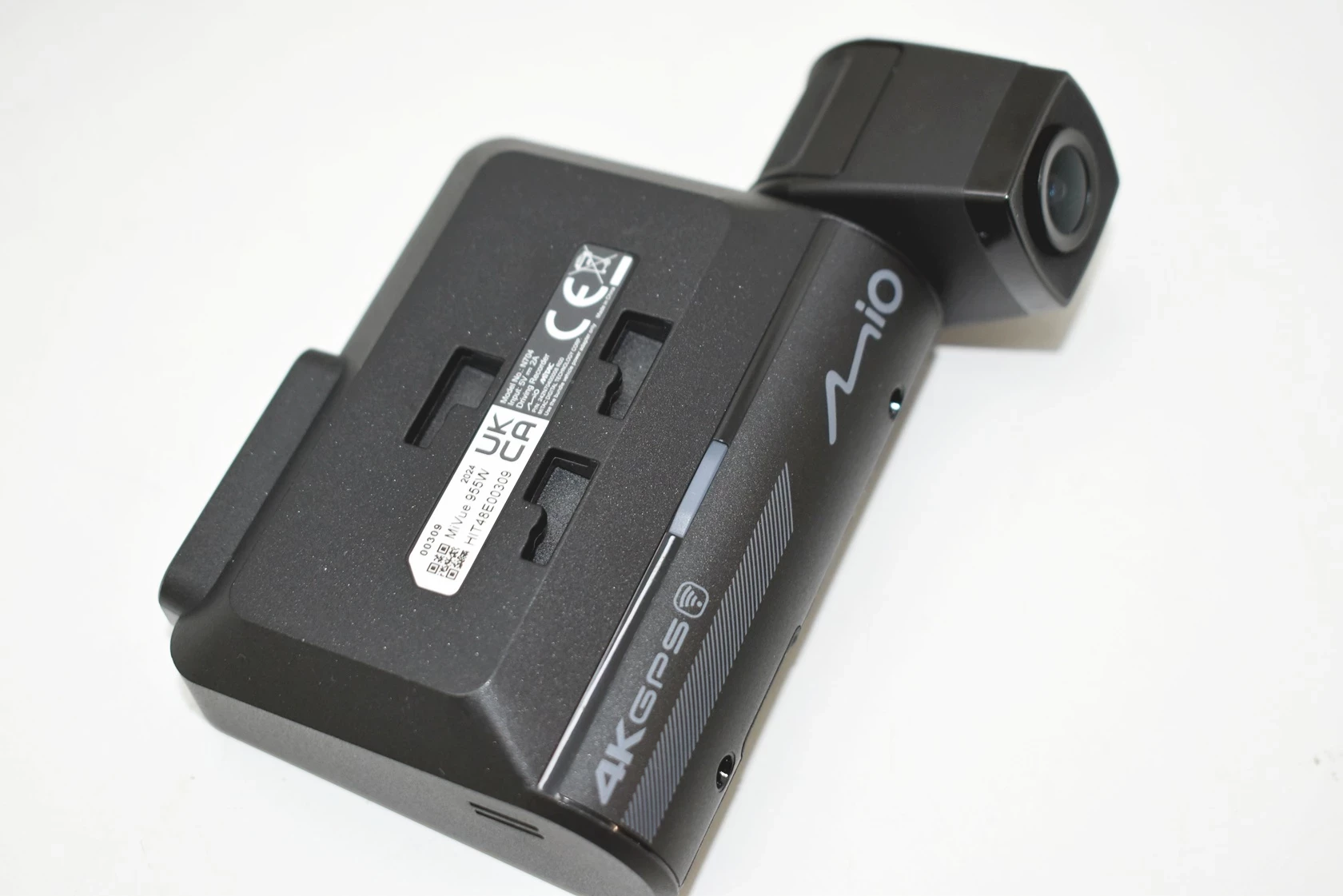 mio-mivue-955w-4k-kamera-samochodwa-rejestrator-stan-11323-2