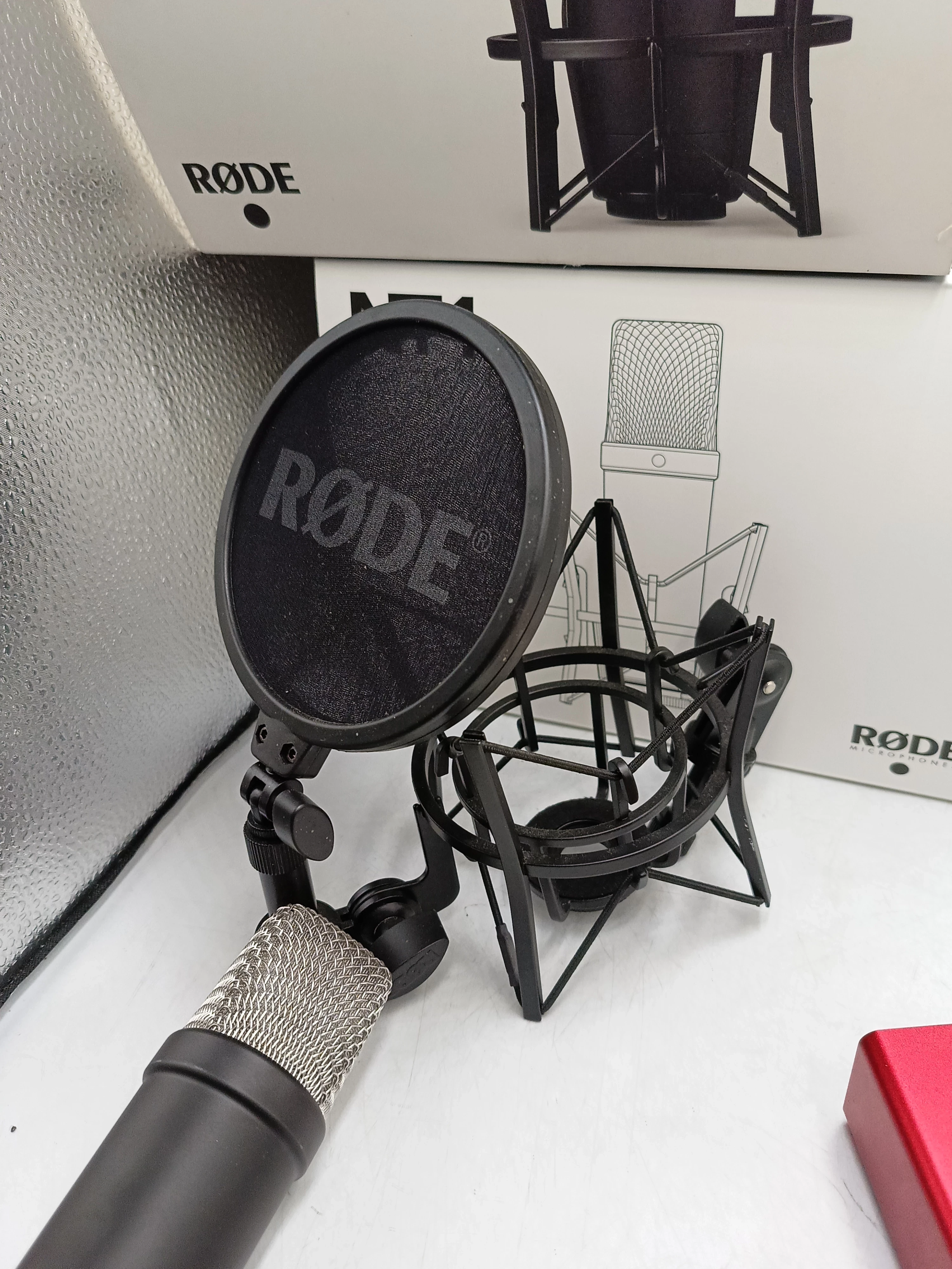 mikrofon-rode-nt1-focusrite-scartell-solo-gen3-stan-11323-2