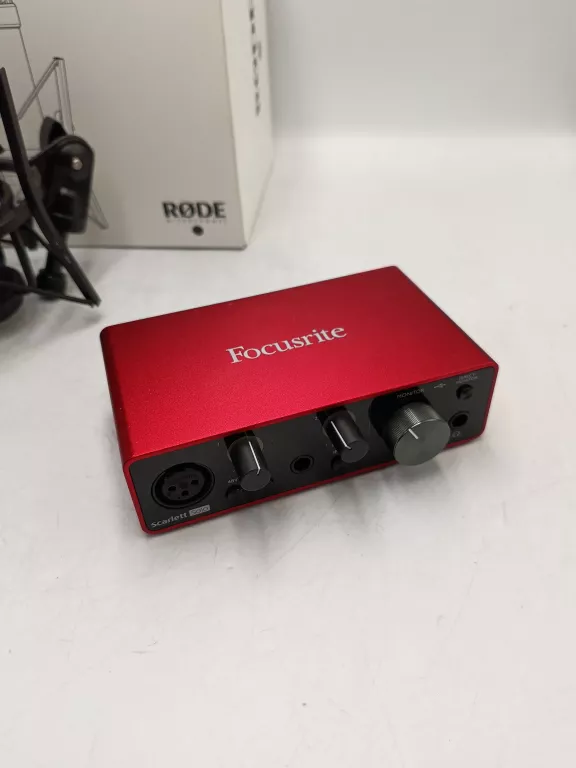 mikrofon-rode-nt1-focusrite-scartell-solo-gen3-kod-producenta-rode