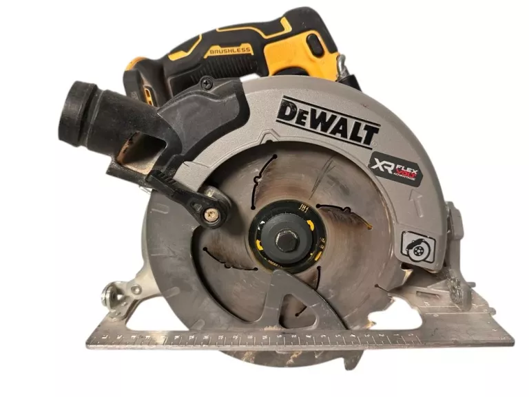 PILARKA TARCZOWA DEWALT DCS573